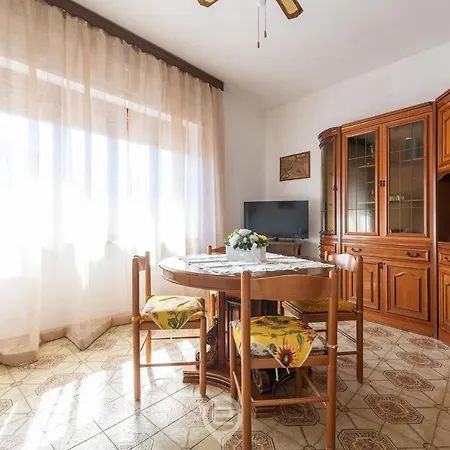 아파트 House Antonella - Wonderful Holidays On A Budget 고네사